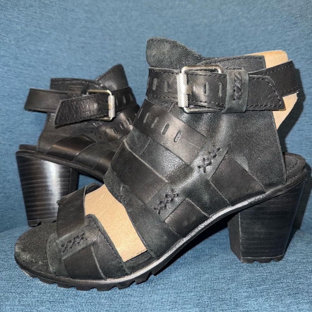 Brand New Sorel Black Heeled Sandals